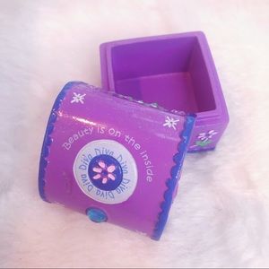 vintage 2000s claire’s diva jewelry box (purple)